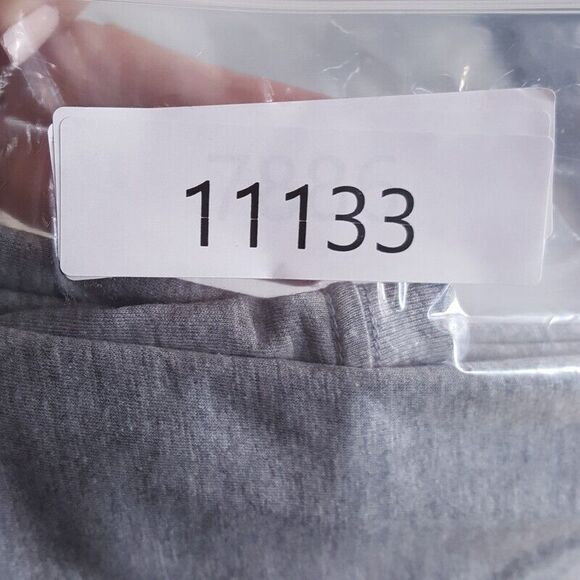 VESTIGE Mens Shirt XXL Gray Pullover Crew Twisty Shape Graphic Cotton Tee - Picture 7 of 7